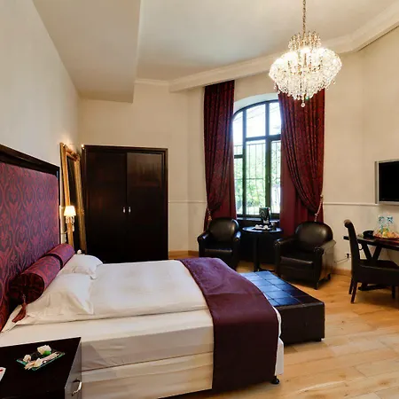 Hotel Moxa Boutique 4*
