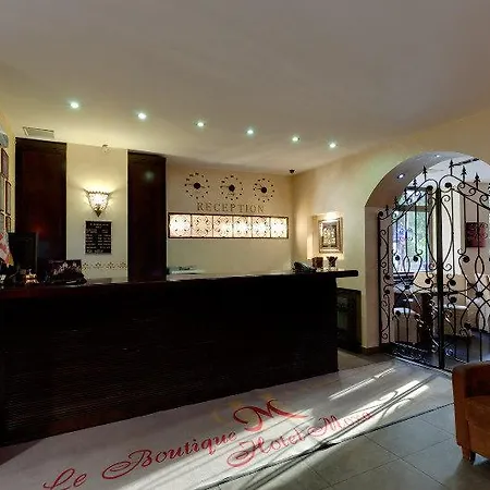 ホテル Moxa ブカレスト