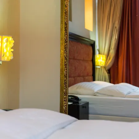 Moxa Hotel 4*