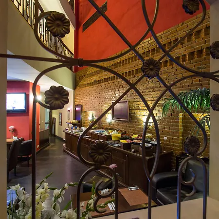 Hotell Moxa Bukarest