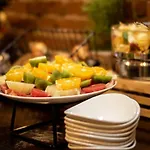 Moxa Hotel 4*